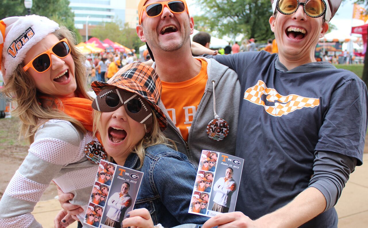 Fun At The Photo Booth - UT Game